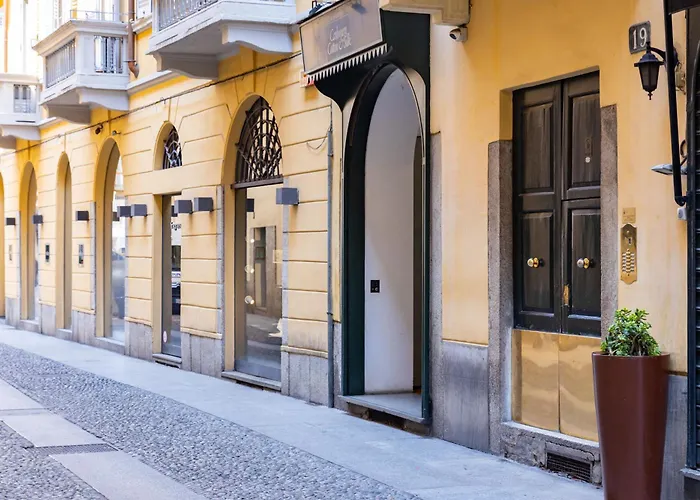 La Trama Di Brera Milán